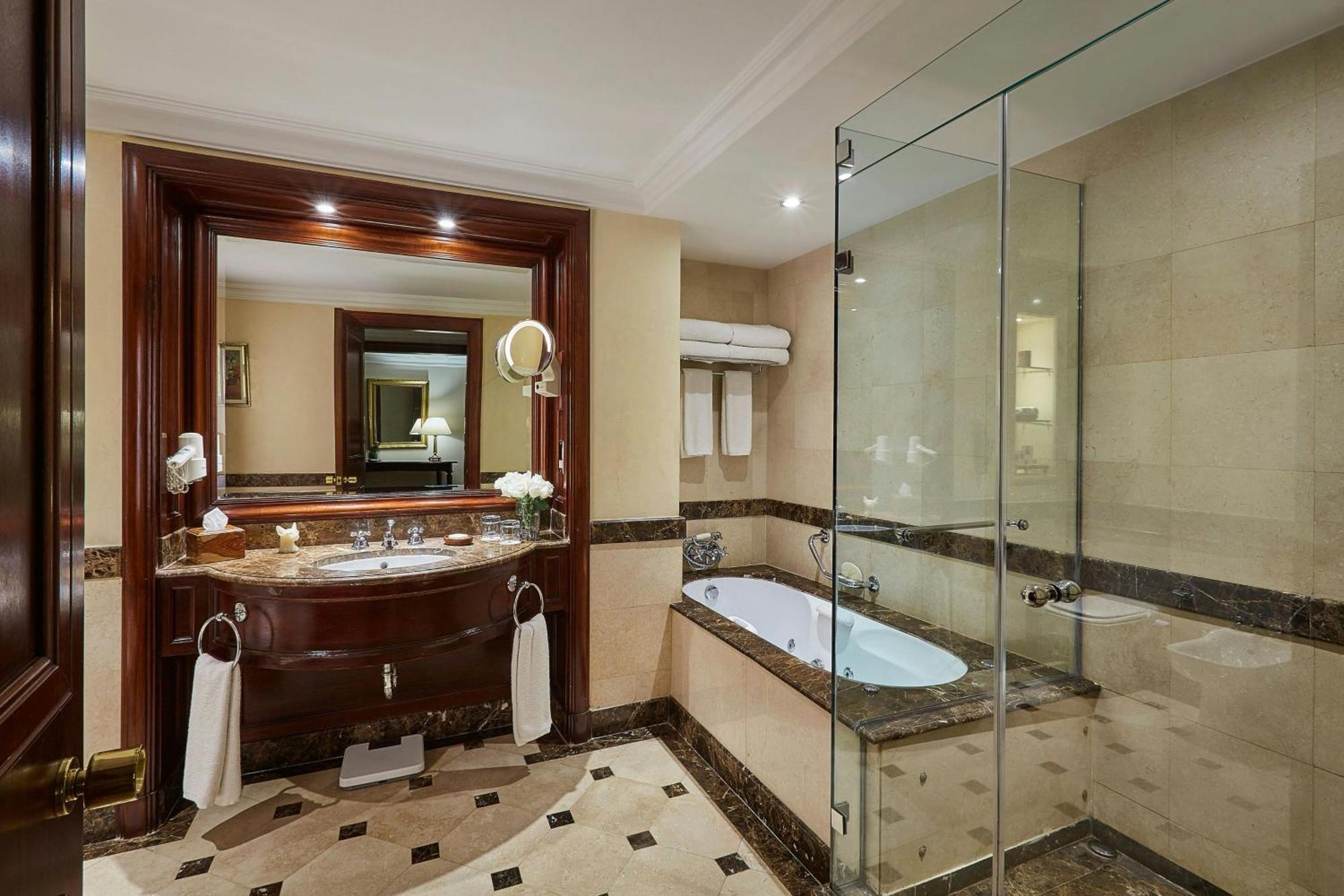 Deluxe Double Guest Room, Garden Access, 2 beds