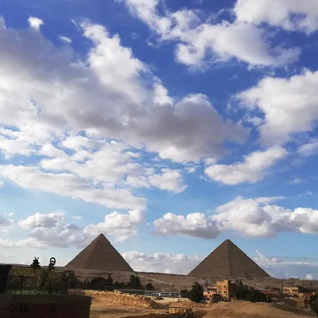 Capo Pyramid-2