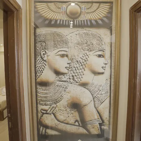 Queen Cleopatra Pyramids-2