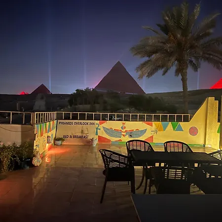 Pyramids Overlook Inn-3